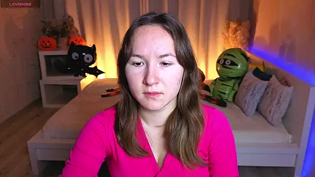 Snapshot of Little_doll_meow chatting on October 28, 2025, 2:48 am Little doll meow online show from October 28, 2025, 2:48 am