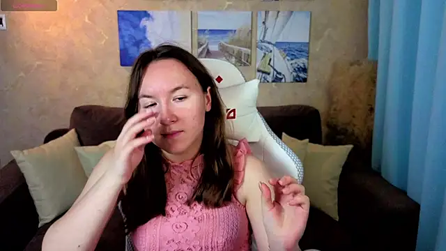 Snapshot of Little_doll_meow chatting on November 18, 2025, 3:23 am Little doll meow online show from November 18, 2025, 3:23 am