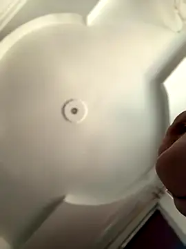 Snapshot of emiss_ chatting on October 18, 2025, 3:35 pm emiss online show from October 18, 2025, 3:35 pm