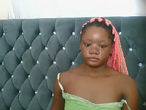 HotJeylee online show from March 3, 2026, 1:50 pm