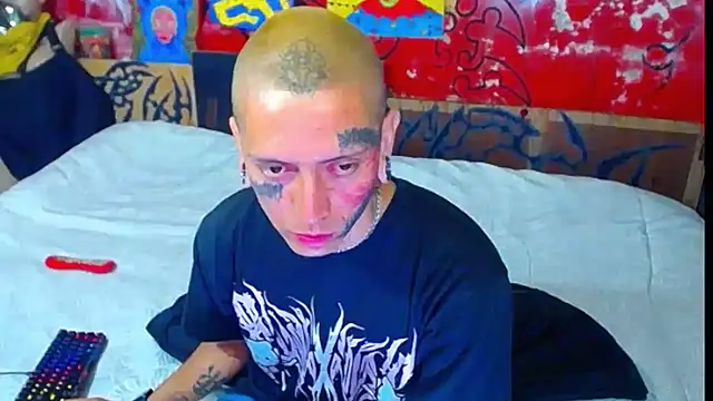 deivid estrada online show from November 14, 2025, 4:06 pm