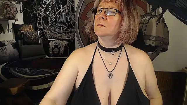 TittenMichelle online show from March 8, 2026, 4:55 pm