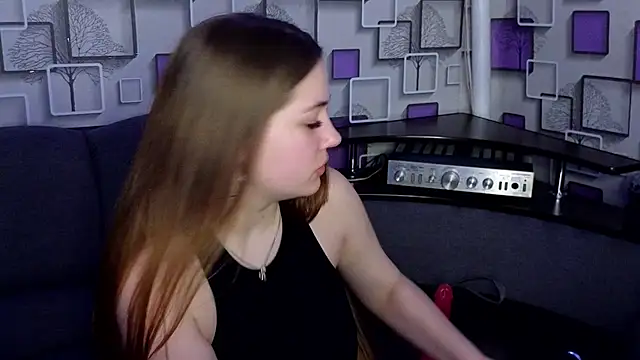 Snapshot of Grace_Fantasy chatting on February 11, 2025, 11:44 pm Grace Fantasy online show from February 11, 2025, 11:44 pm