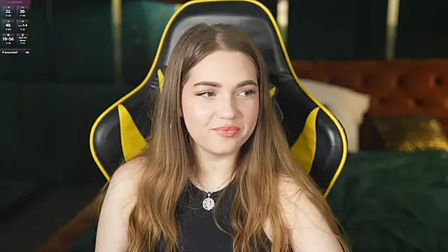 Snapshot of Grace_Fantasy chatting on February 28, 2026, 11:06 pm Grace Fantasy online show from February 28, 2026, 11:06 pm