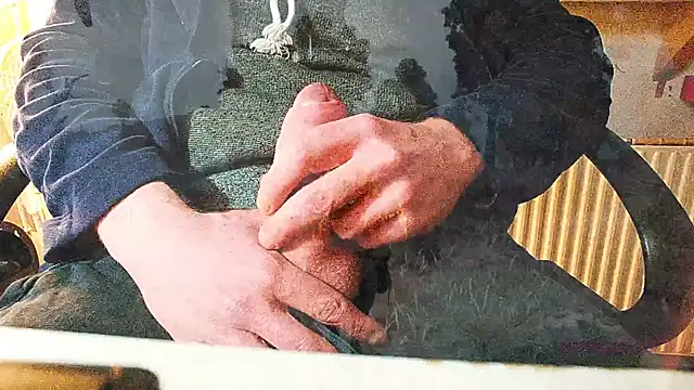 Snapshot of BongChannel chatting on January 21, 2025, 3:54 pm BongChannel online show from January 21, 2025, 3:54 pm