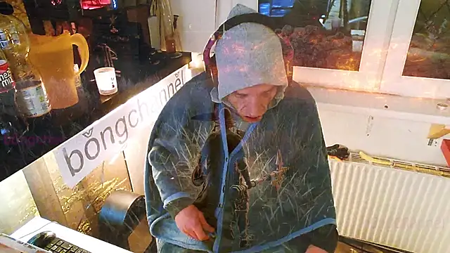 Snapshot of BongChannel chatting on February 2, 2025, 1:23 am BongChannel online show from February 2, 2025, 1:23 am