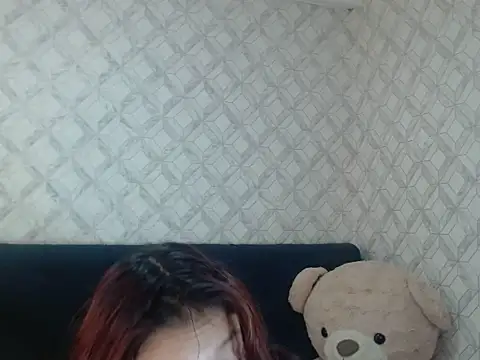 Snapshot of Emma-Wilson chatting on October 29, 2025, 4:26 am Emma-Wilson online show from October 29, 2025, 4:26 am