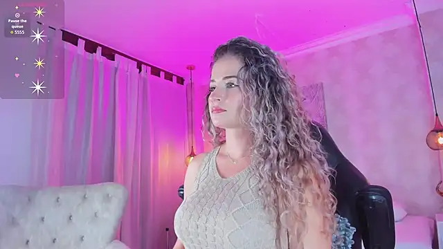 Shantall   online show from October 21, 2025, 11:22 am