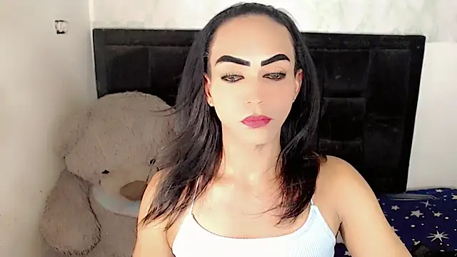 Snapshot of Michell_Queen chatting on December 21, 2025, 10:33 am Michell Queen online show from December 21, 2025, 10:33 am