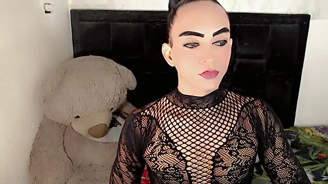 Snapshot of Michell_Queen chatting on January 14, 2026, 5:57 am Michell Queen online show from January 14, 2026, 5:57 am