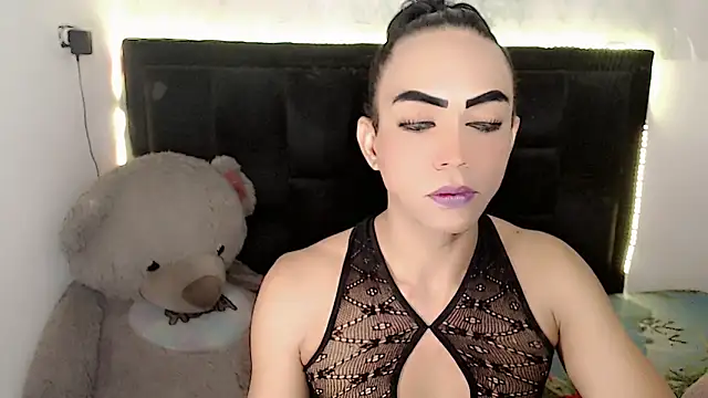 Snapshot of Michell_Queen chatting on February 22, 2026, 6:13 am Michell Queen online show from February 22, 2026, 6:13 am