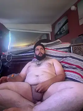 bigdickgio6923 online show from May 27, 2026, 12:29 am