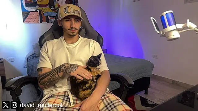 David Brown18 online show from March 16, 2025, 9:16 pm