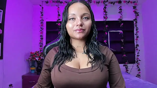 sweelanna   online show from November 16, 2025, 1:22 am