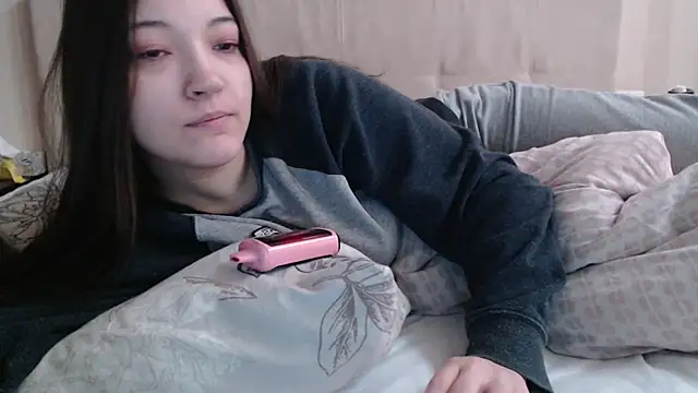 Snapshot of AlisaDevis chatting on February 22, 2026, 7:19 am AlisaDevis online show from February 22, 2026, 7:19 am