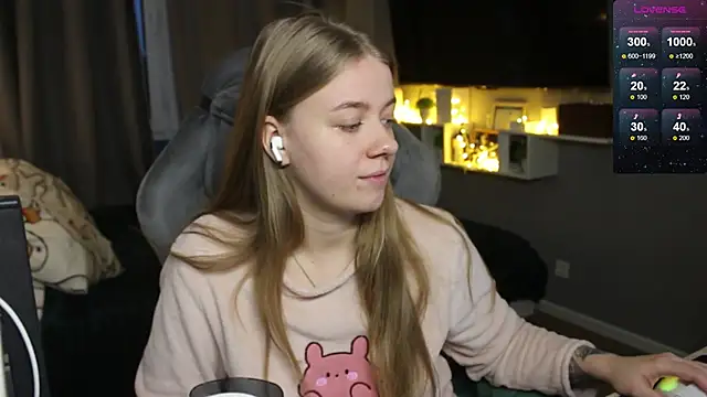 Snapshot of candy_maggie chatting on January 9, 2025, 1:35 pm candy maggie online show from January 9, 2025, 1:35 pm