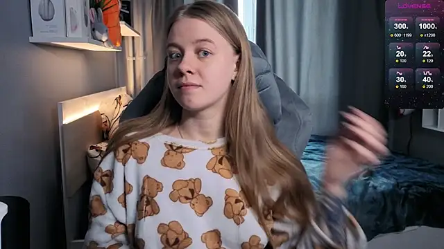 Snapshot of candy_maggie chatting on March 20, 2025, 12:32 pm candy maggie online show from March 20, 2025, 12:32 pm