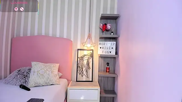 AMELIETARSON online show from September 10, 2025, 7:25 pm