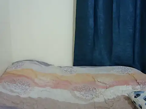 Kariselle- online show from October 11, 2025, 7:23 pm