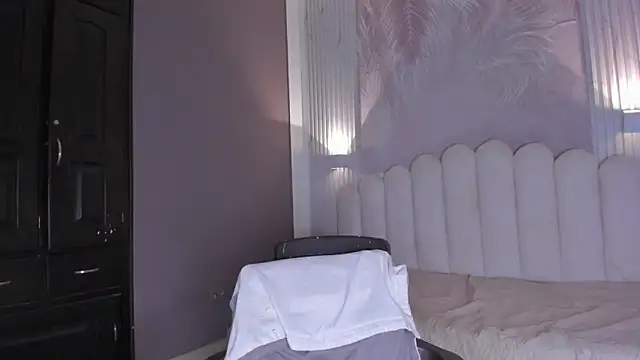 NastassjaCandy online show from February 3, 2026, 7:52 pm