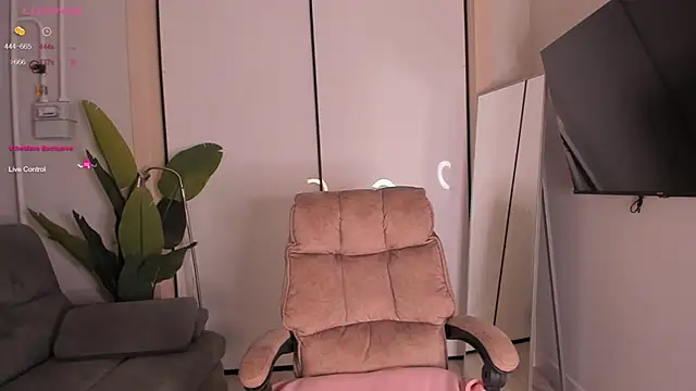 helen ramsay online show from October 31, 2025, 3:35 pm