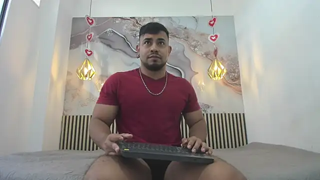 Snapshot of BrianMalonee chatting on March 20, 2026, 12:43 pm BrianMalonee online show from March 20, 2026, 12:43 pm