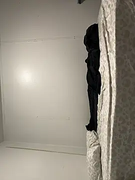 Snapshot of Edw95S chatting on February 21, 2026, 7:53 am Edw95S online show from February 21, 2026, 7:53 am