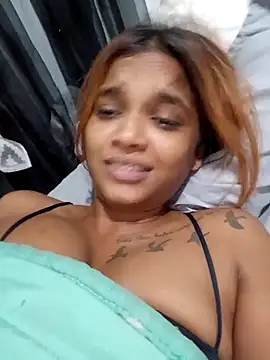 Indianqueen03 online show from March 22, 2025, 5:20 pm