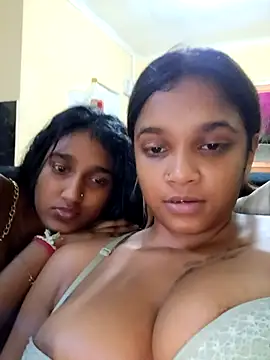 Indianqueen03 online show from September 26, 2025, 7:51 pm