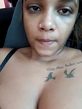 Snapshot of Indianqueen03 chatting on December 22, 2025, 1:08 pm Indianqueen03 online show from December 22, 2025, 1:08 pm