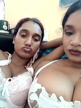 Snapshot of Indianqueen03 chatting on January 10, 2026, 11:45 am Indianqueen03 online show from January 10, 2026, 11:45 am