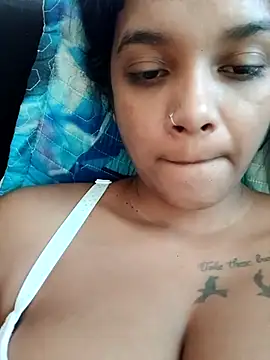 Snapshot of Indianqueen03 chatting on January 15, 2026, 1:26 pm Indianqueen03 online show from January 15, 2026, 1:26 pm