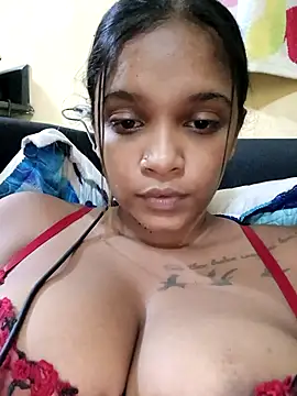 Snapshot of Indianqueen03 chatting on February 15, 2026, 9:22 pm Indianqueen03 online show from February 15, 2026, 9:22 pm