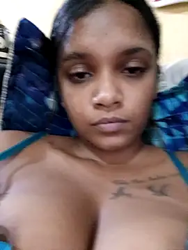 Snapshot of Indianqueen03 chatting on March 4, 2026, 7:09 pm Indianqueen03 online show from March 4, 2026, 7:09 pm