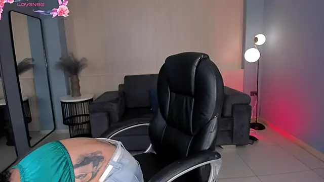 AlessaRomero online show from March 17, 2025, 7:58 pm