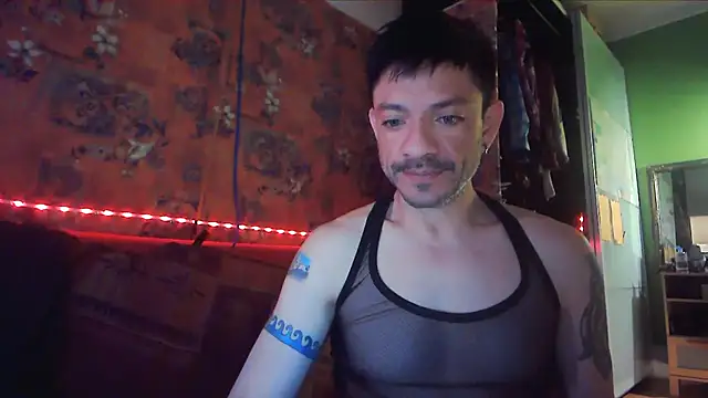 Snapshot of Tony_Torrente chatting on March 21, 2025, 6:51 pm Tony Torrente online show from March 21, 2025, 6:51 pm