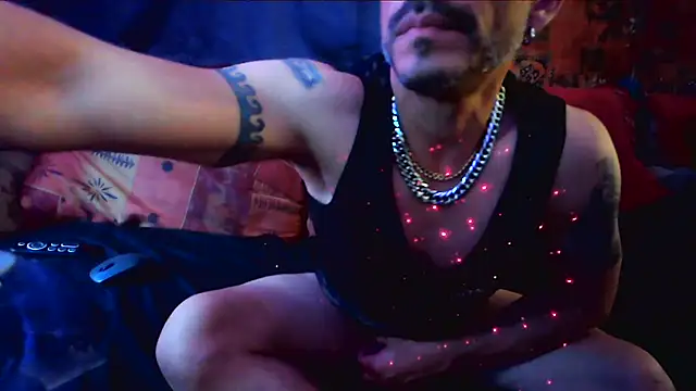 Snapshot of Tony_Torrente chatting on September 23, 2025, 10:13 pm Tony Torrente online show from September 23, 2025, 10:13 pm