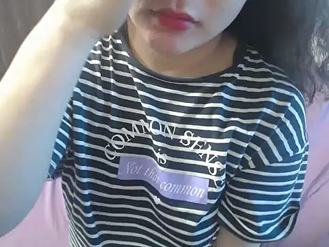 Snapshot of Mochi_Soft chatting on October 3, 2025, 1:13 am Mochi Soft online show from October 3, 2025, 1:13 am