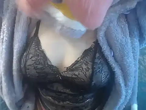 Mochi Soft online show from January 8, 2026, 2:25 am