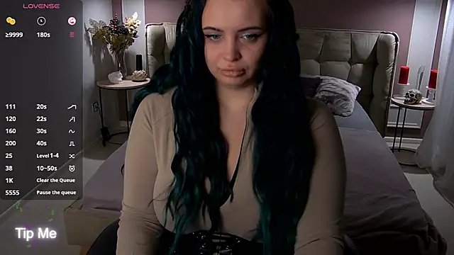 Snapshot of Miss_Maya_Mils chatting on October 15, 2025, 1:06 am Miss Maya Mils online show from October 15, 2025, 1:06 am