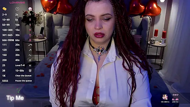 Snapshot of Miss_Maya_Mils chatting on February 9, 2026, 12:58 am Miss Maya Mils online show from February 9, 2026, 12:58 am