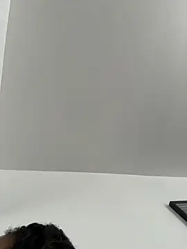 Your Paris online show from March 4, 2026, 4:57 pm