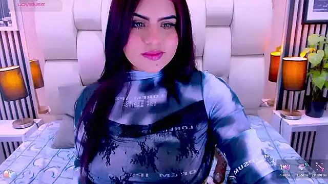 Snapshot of sarah_cream chatting on April 9, 2026, 3:50 am sarah cream online show from April 9, 2026, 3:50 am