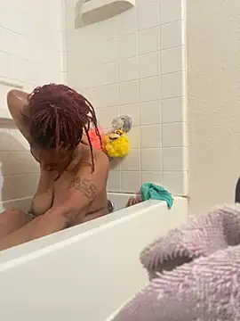 skylarrylee online show from February 2, 2025, 7:52 am