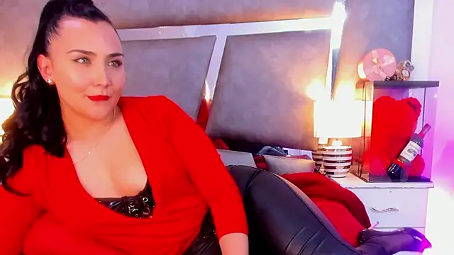 Evangeline Taylorr online show from February 7, 2025, 7:06 pm