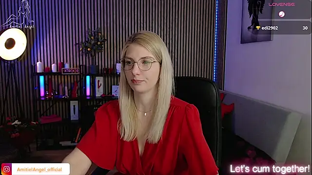 Amitiel Angel online show from March 21, 2025, 8:18 pm