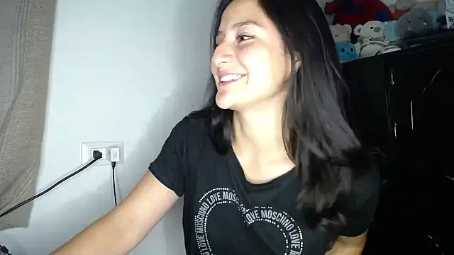 Snapshot of iris_798 chatting on March 3, 2025, 4:14 am iris 798 online show from March 3, 2025, 4:14 am