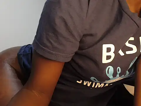 Snapshot of wetpussy_ebony chatting on December 18, 2024, 3:00 pm wetpussy ebony online show from December 18, 2024, 3:00 pm