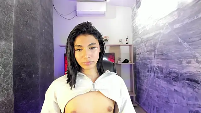 Snapshot of IsabelleFoxx_ chatting on January 18, 2025, 8:41 am IsabelleFoxx online show from January 18, 2025, 8:41 am