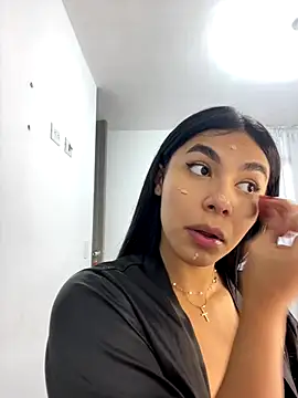 Snapshot of IsabelleFoxx_ chatting on December 20, 2025, 9:44 pm IsabelleFoxx online show from December 20, 2025, 9:44 pm